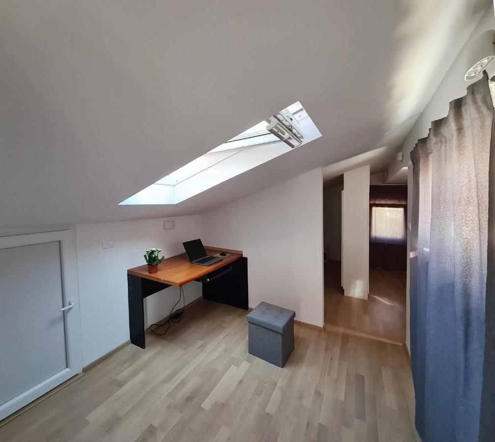 Hisa Idej Apartment Sezana ภายนอก รูปภาพ
